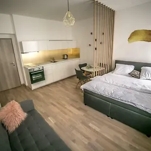 Apartment Friendly In, Prag