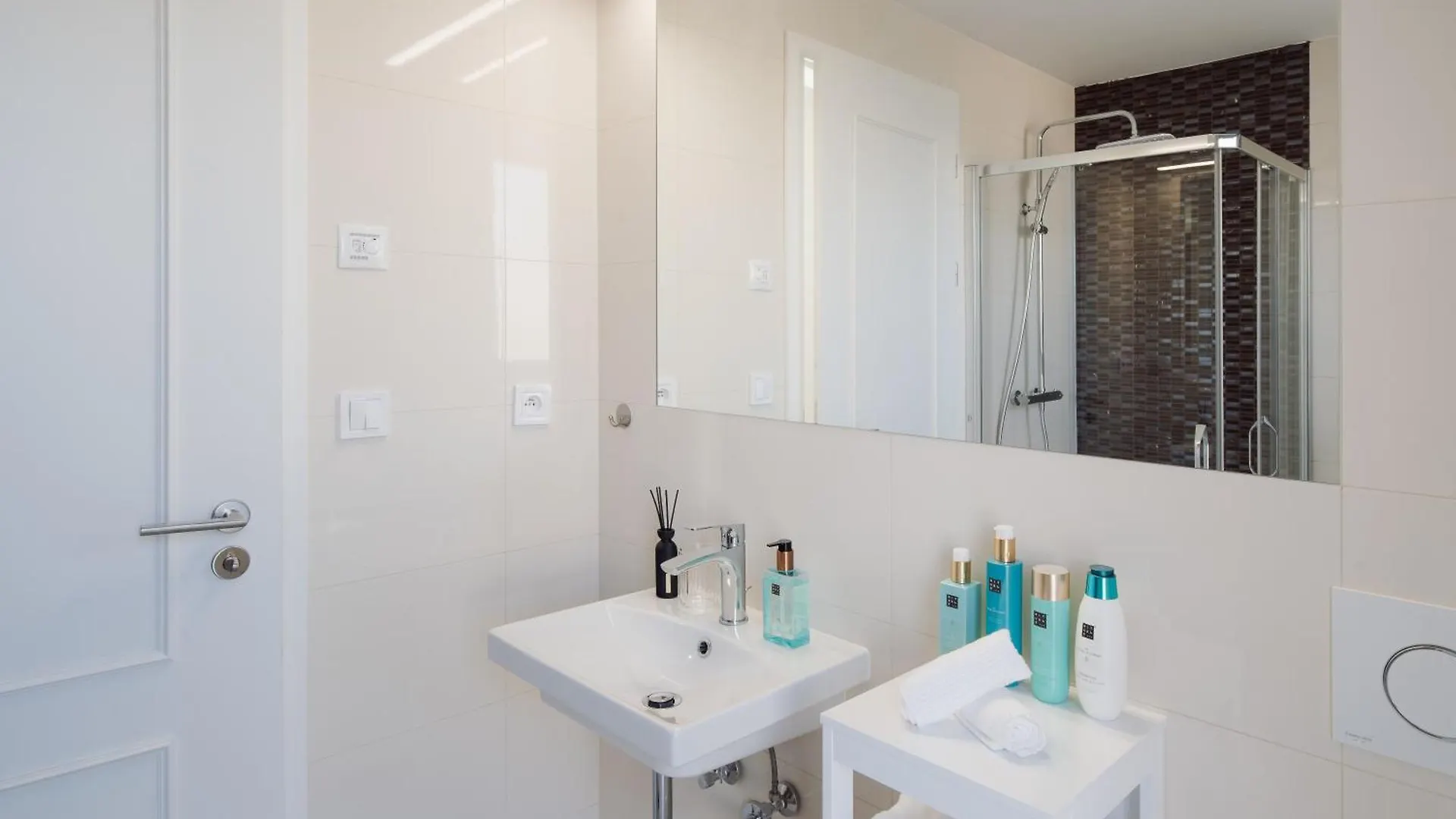 Apartment Chic Prague Suite With Terrace & City View Czech Republic