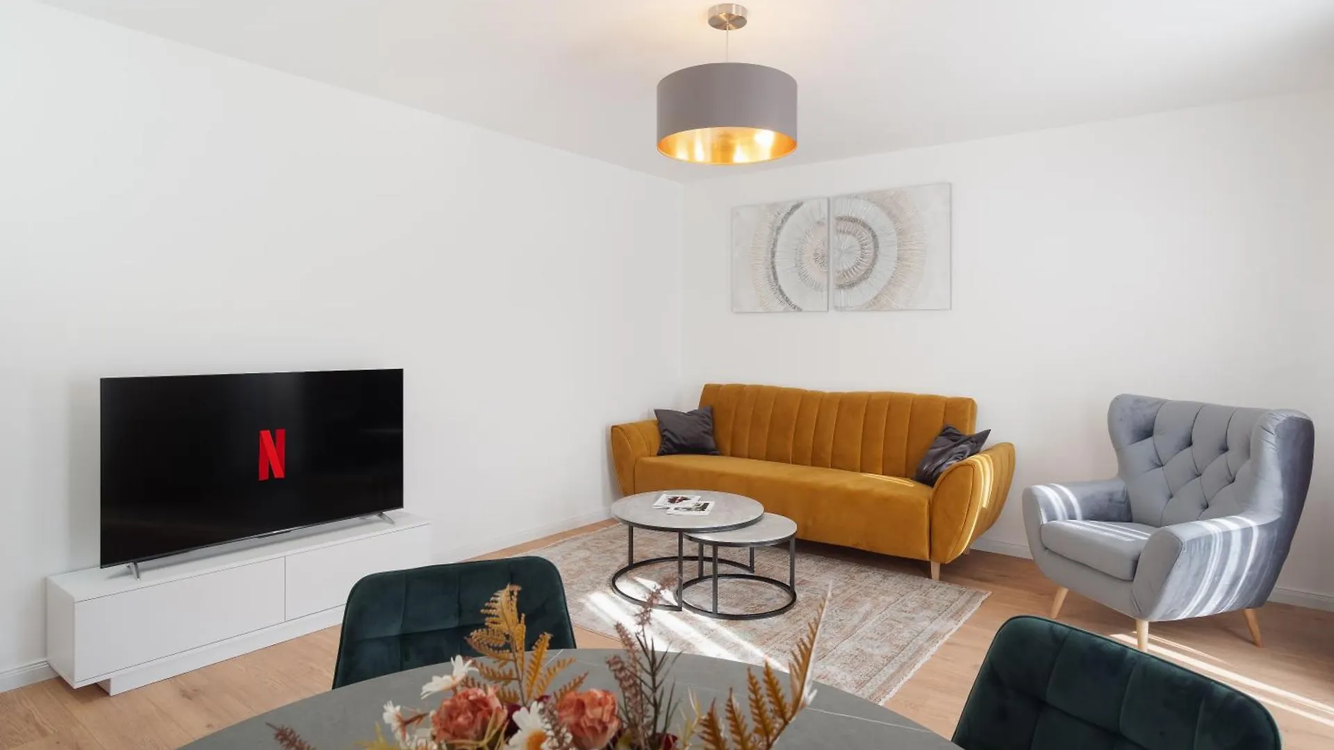 Chic Prague Suite With Terrace & City View Lägenhet
